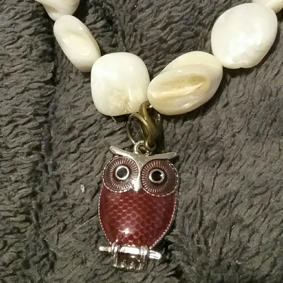 Owl and shell beads necklace. - Picture 2 of 2